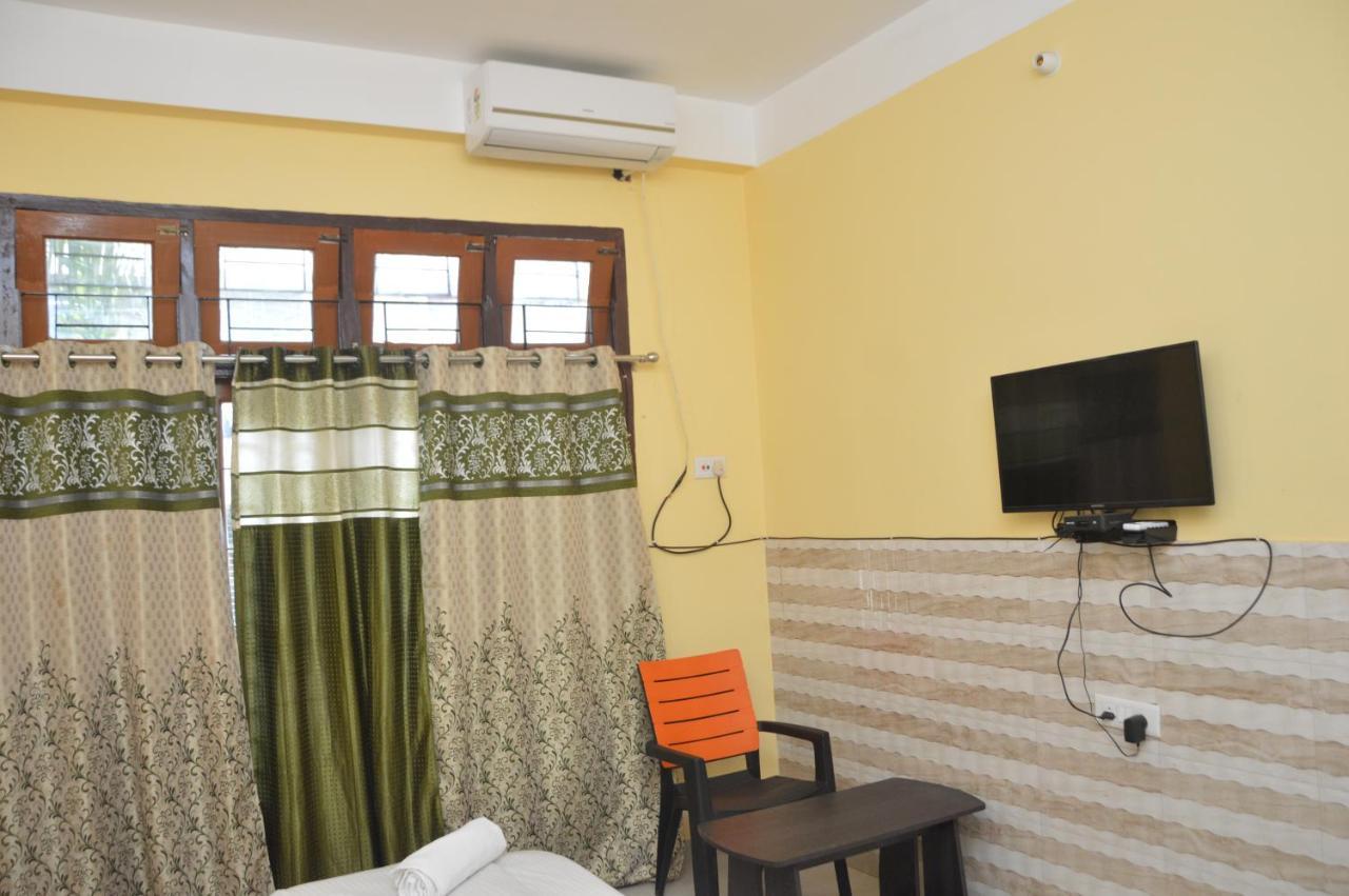 Moon Hill Homestay Guwahati Buitenkant foto
