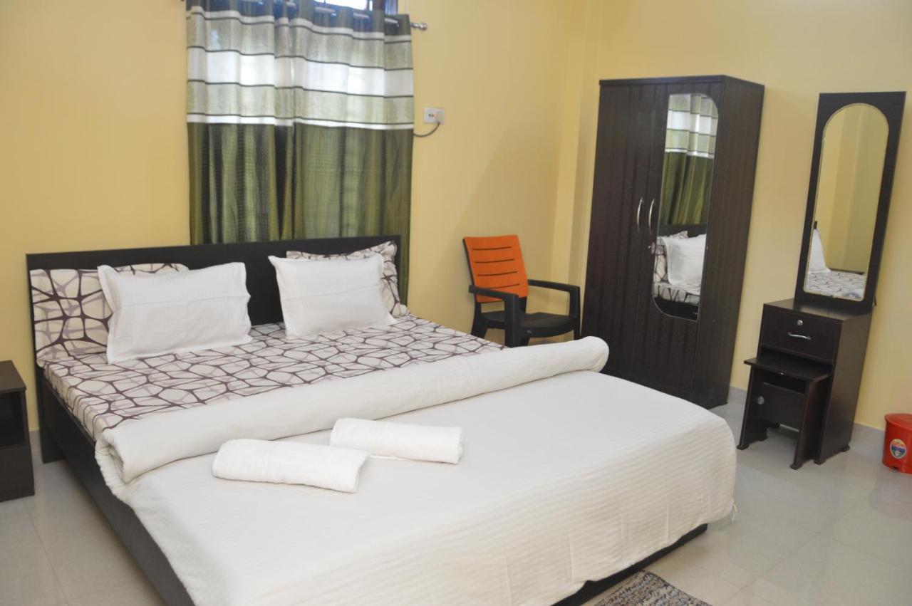 Moon Hill Homestay Guwahati Buitenkant foto